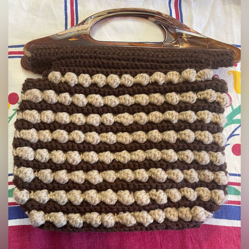 VTG Craft Inc. Handmade crocheted purse.